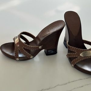 Fendi wooden wedge shoes